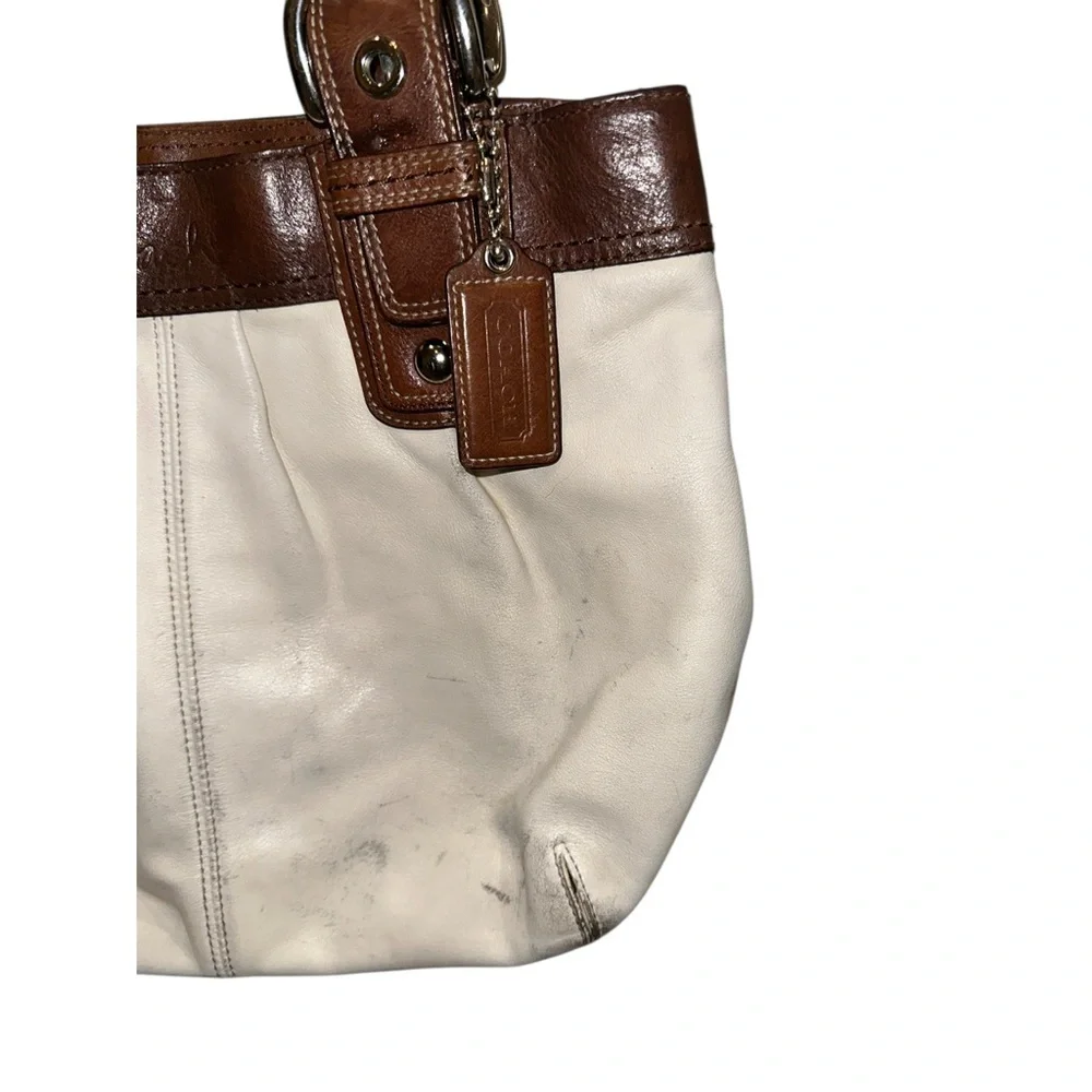 Coach leather shoulder bag f15045